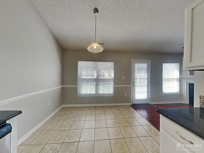 Building Photo - 13505 Philip Michael Rd