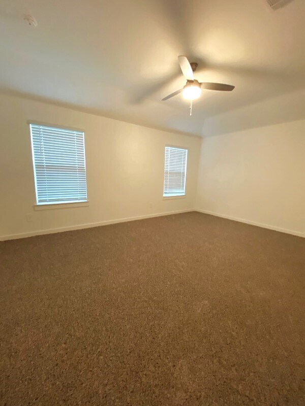 Building Photo - 1623 Fleetwood Crossing Dr