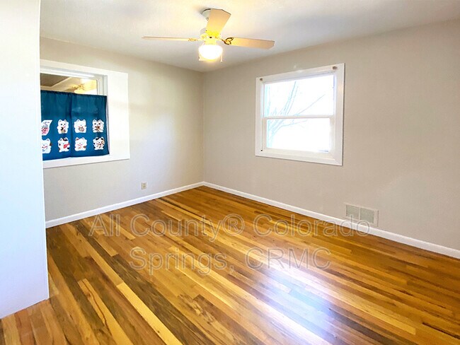 Building Photo - 407 N 31st St