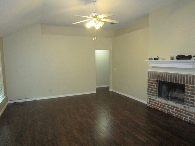 Building Photo - 314 Lake Texoma Dr
