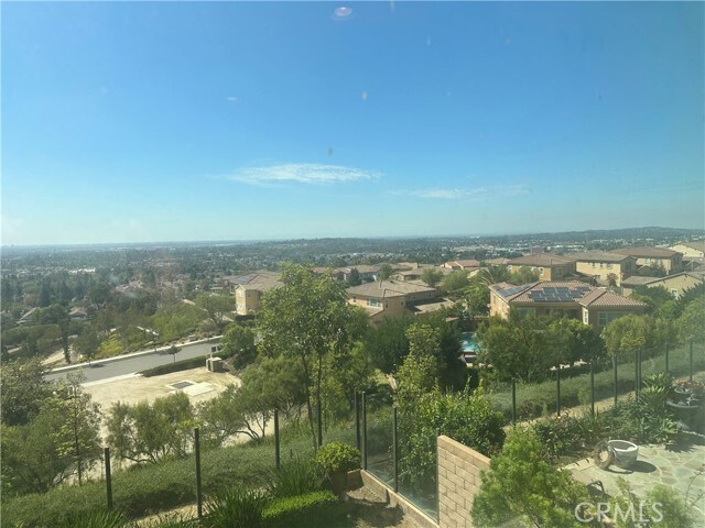 Building Photo - 2584 E Temblor Ranch Dr