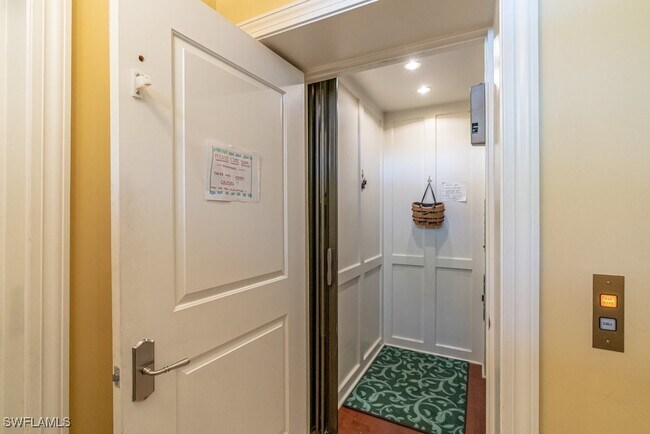 Building Photo - 300 3rd Ave S