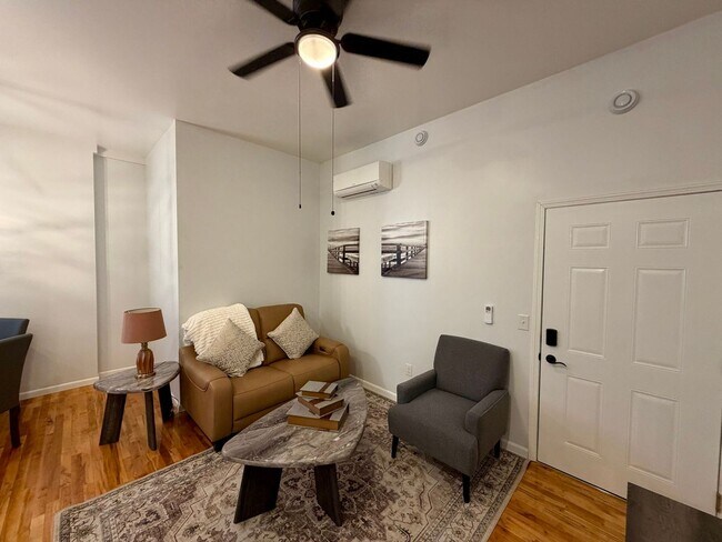 Building Photo - 719 N 3rd Ave