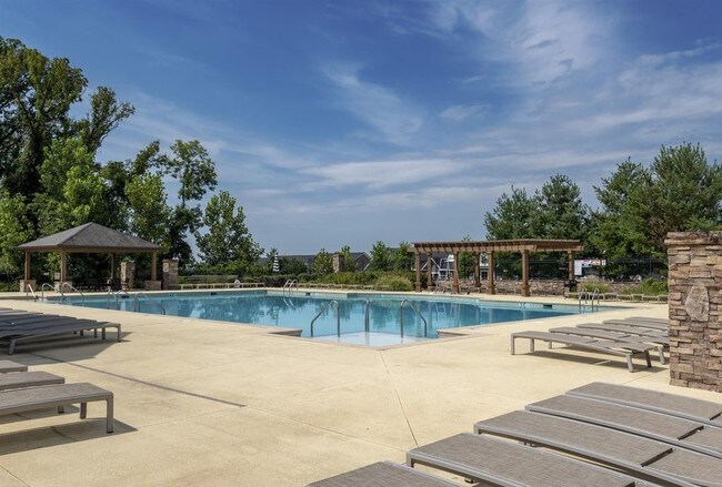 Building Photo - 2040 Hickory Brook Dr