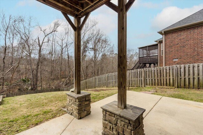 Building Photo - 1661 Jamestown Ave