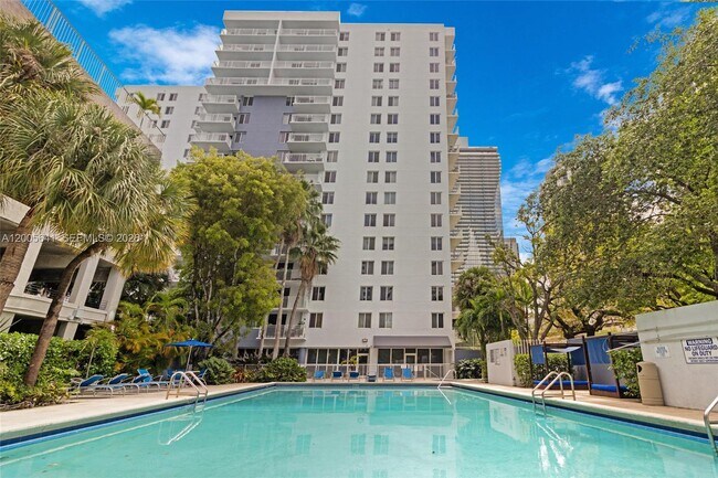 Building Photo - 850 N Miami Ave