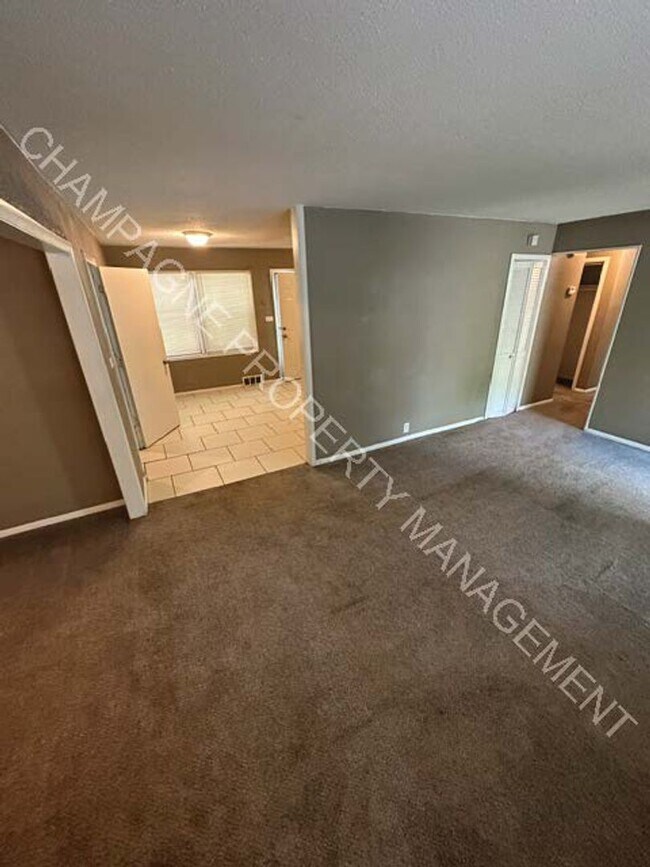 Building Photo - Single Family Home in Ruskin
