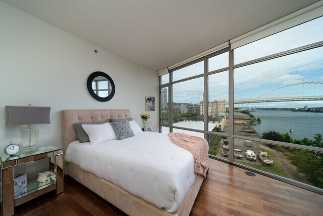 Building Photo - FULLY FURNISHED Waterfront Pearl Condo w/most utilities/2 parking spaces/most utilities