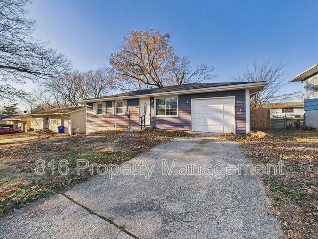 Building Photo - 6202 E 150th Terrace