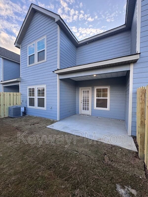 Building Photo - 521 Yuma Ln