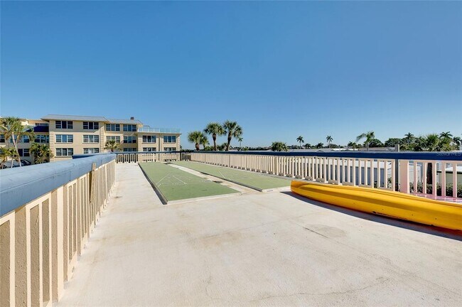 Building Photo - 3806 Gulf of Mexico Dr