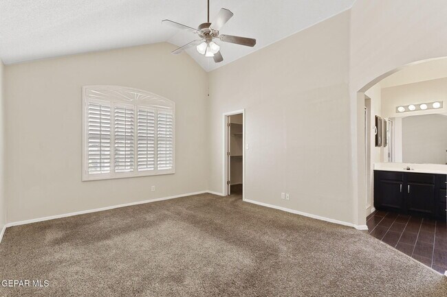 Building Photo - 527 Longleaf Pl