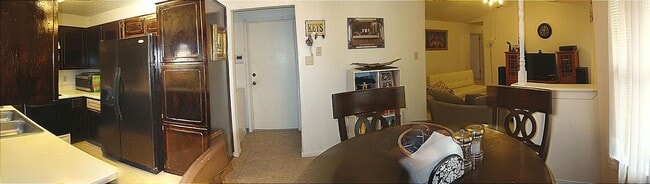 Building Photo - 412 Baumann Dr