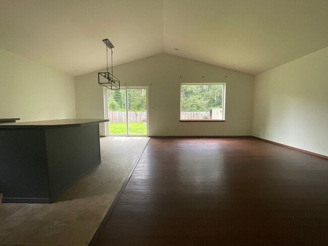 Building Photo - Charming 3-Bedroom Home in Peaceful Nisqua...
