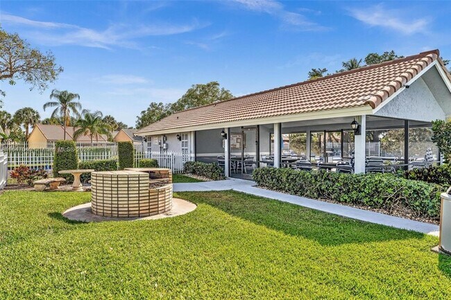Building Photo - 9940 Watermill Cir