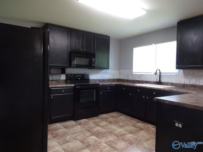 Building Photo - 15347 Mill Valley Dr