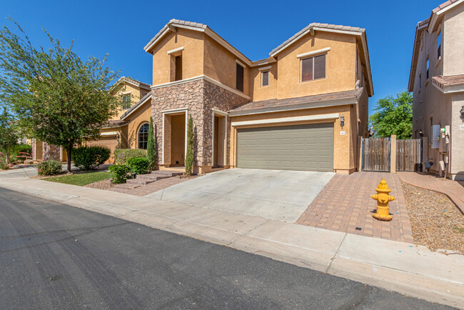 Building Photo - Beautiful Chandler Property