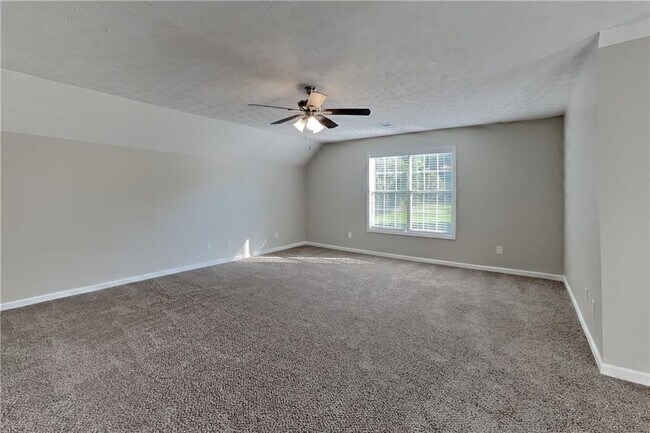 Building Photo - 7240 Coral Lake Dr