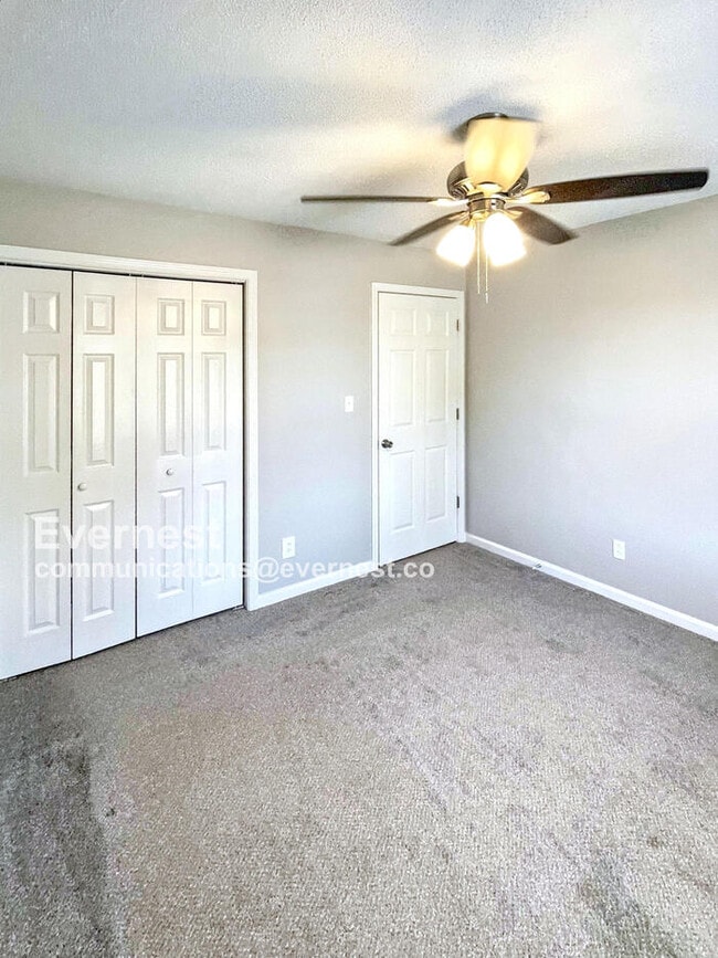 Building Photo - 3397 Bradfield Dr