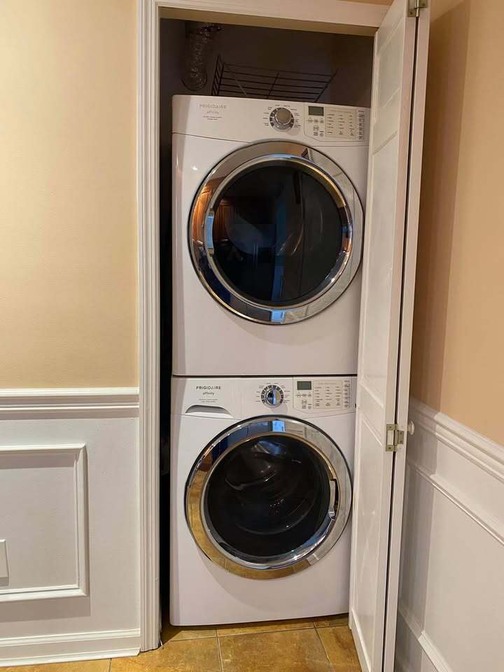 Washer Dryer - 185 Woods Edge Dr
