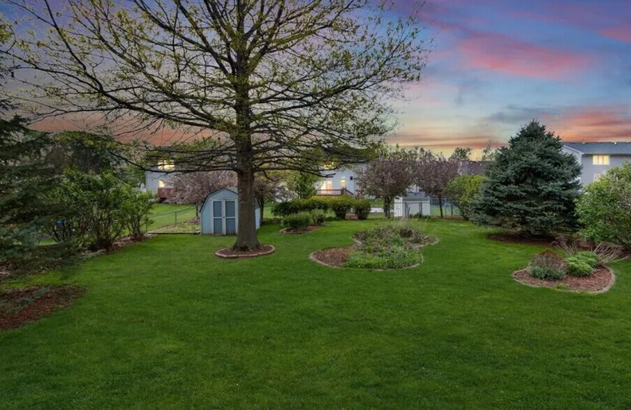 Building Photo - 2412 Emma Ave