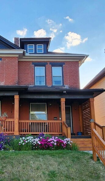 Building Photo - 215 Dakota Ave