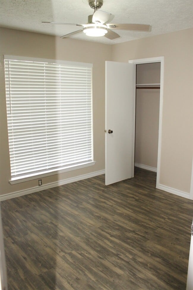 Building Photo - 7115 Tara Blue Ridge Dr
