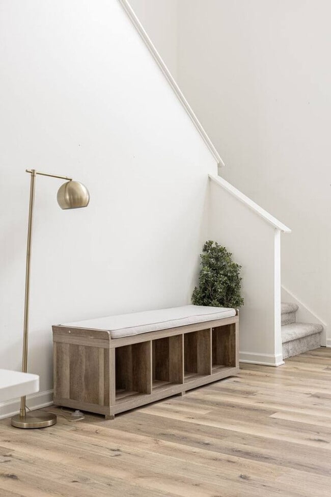 Building Photo - 35 Keystone Ave