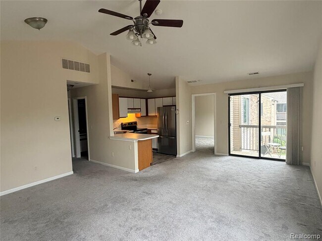 Building Photo - 42779 Lilley Pointe Dr
