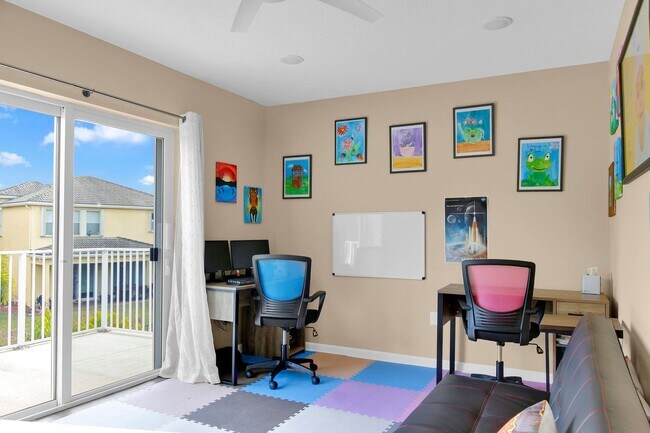 Building Photo - 9022 Dupont Pl