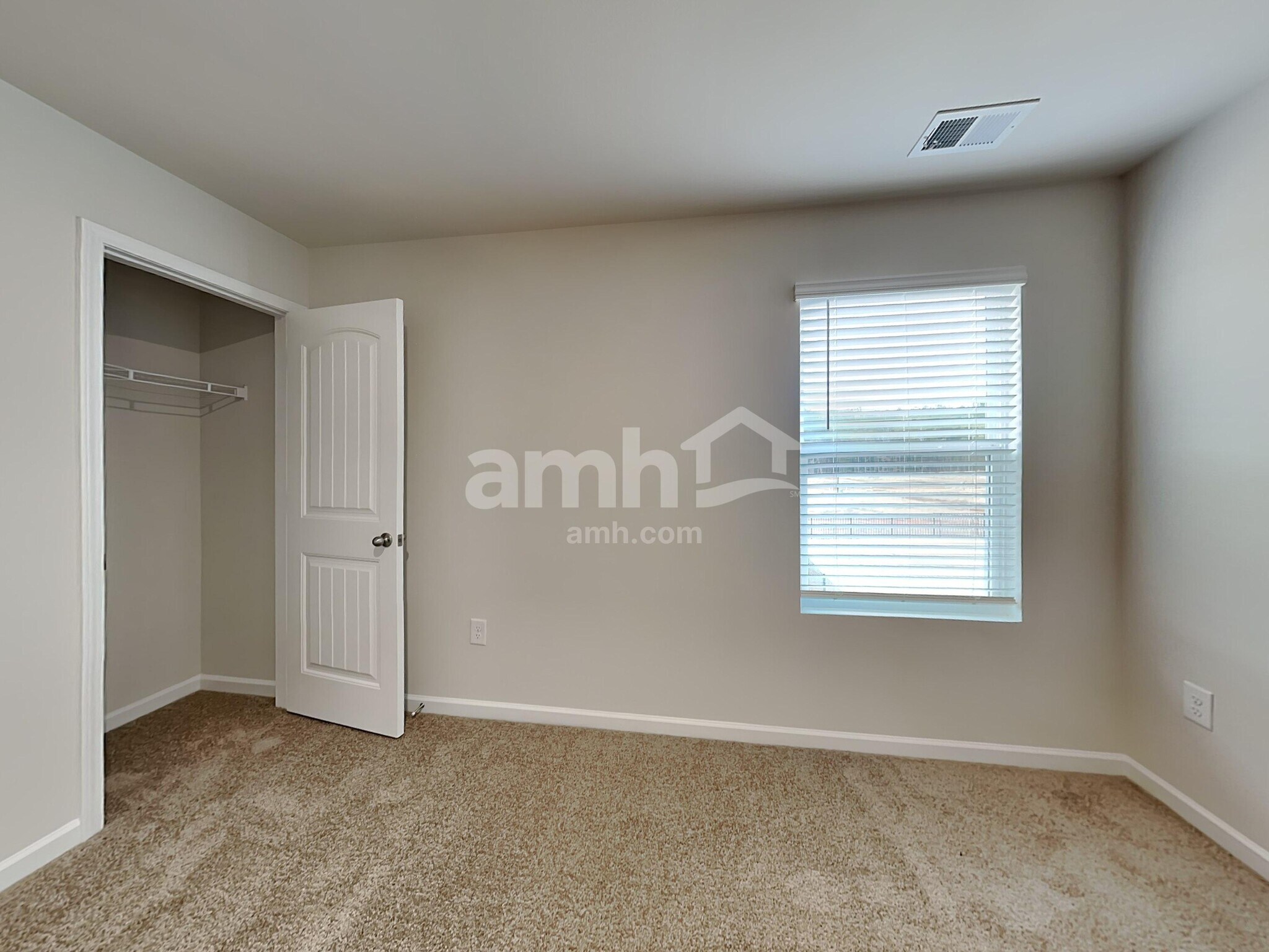 Building Photo - 3260 Emberly Dr