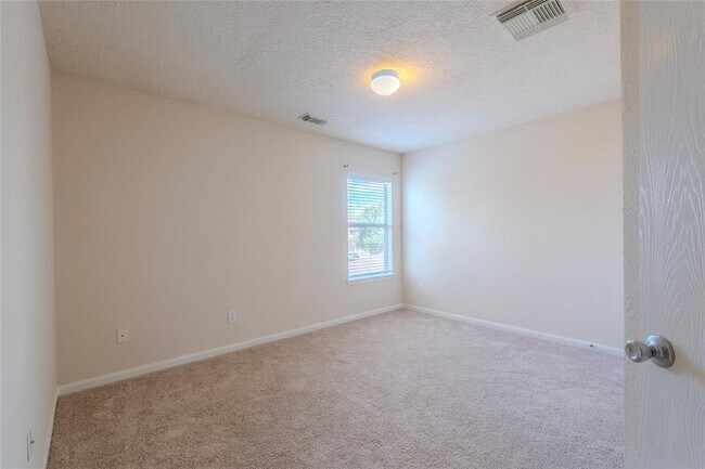Building Photo - 11310 Sugar Bowl Dr