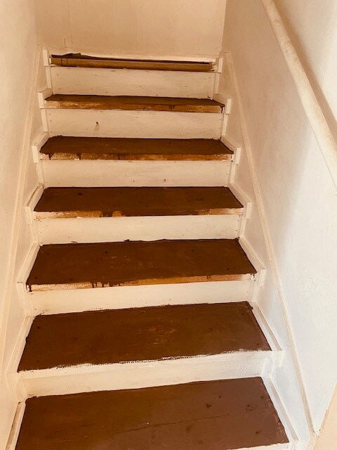 Building Photo - 1511a Kings Rd