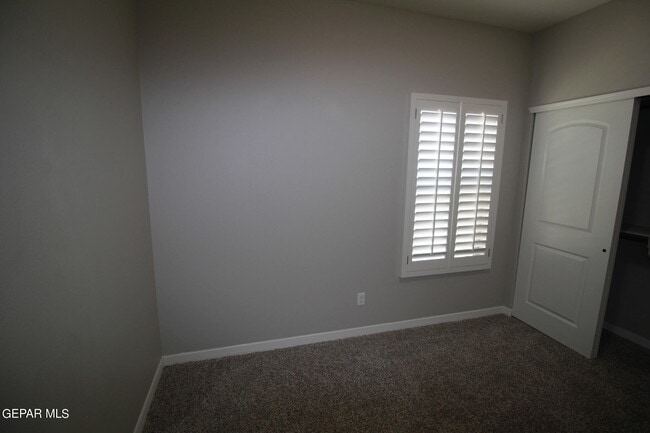 Building Photo - 509 Cedarwood Ave