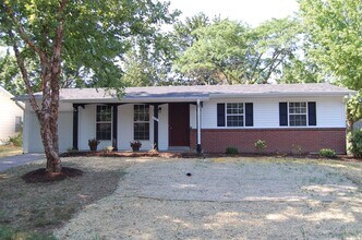 Building Photo - Charming 3 Bedroom 1.5 Bath Home