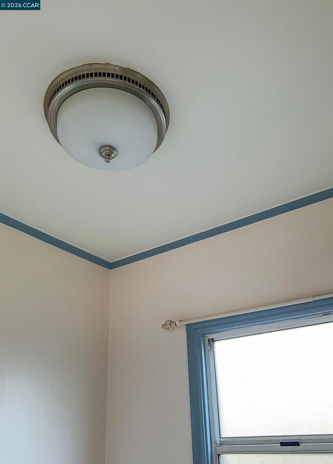 Building Photo - 192 Viewmont Ave