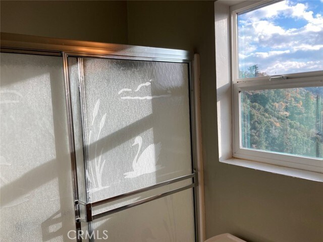 Building Photo - 1620 Edgecliff Dr