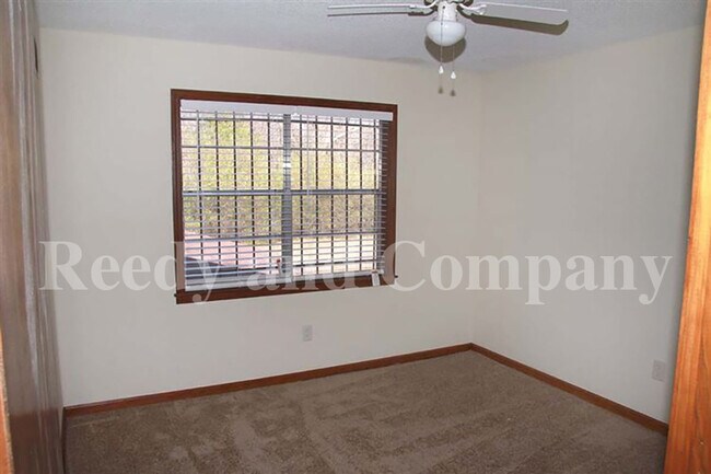 Building Photo - 6800 Old Brownsville Rd