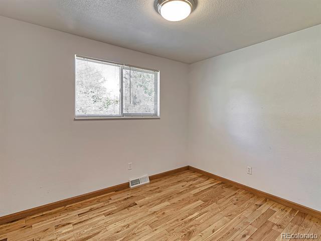 Building Photo - 123 Orion St