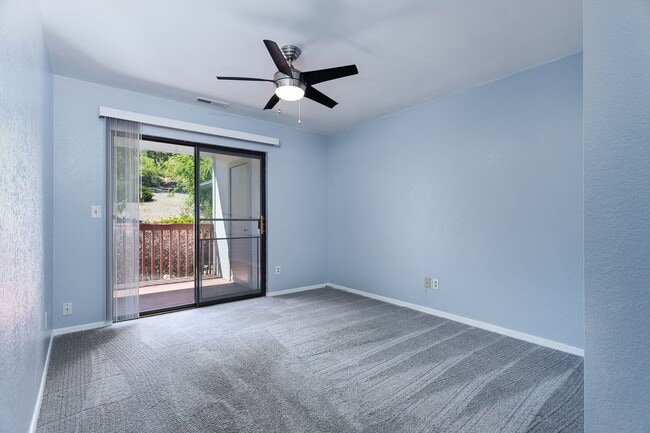 Building Photo - 2 Bedroom 2 Bath Condo in Prescott.