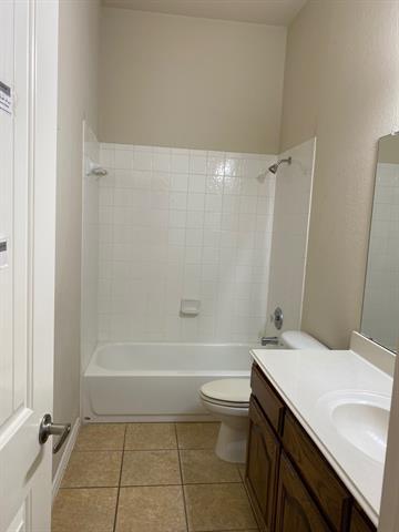 Building Photo - 12811 Greenhaven Dr