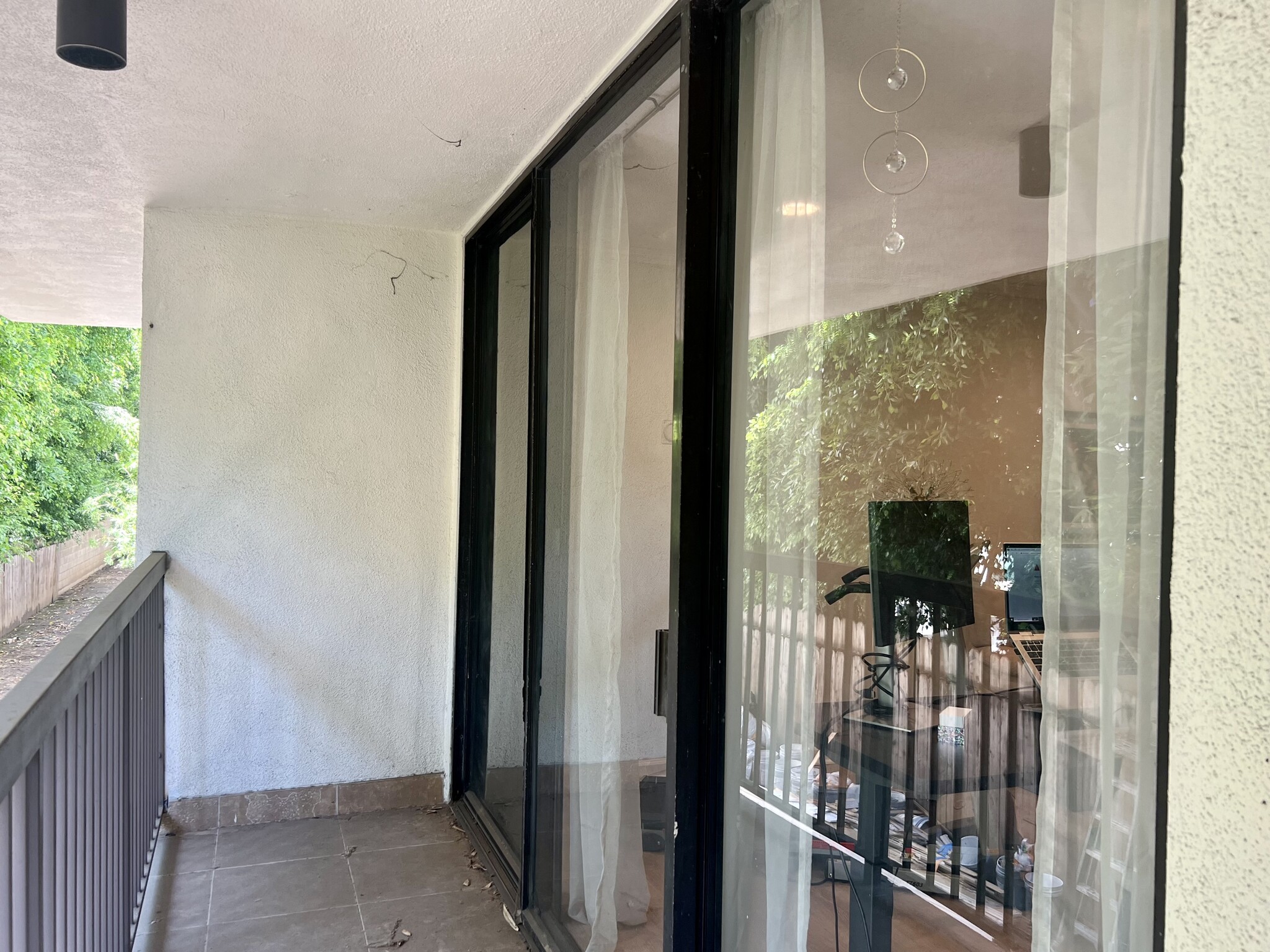 Balcony - 911 N Kings Rd