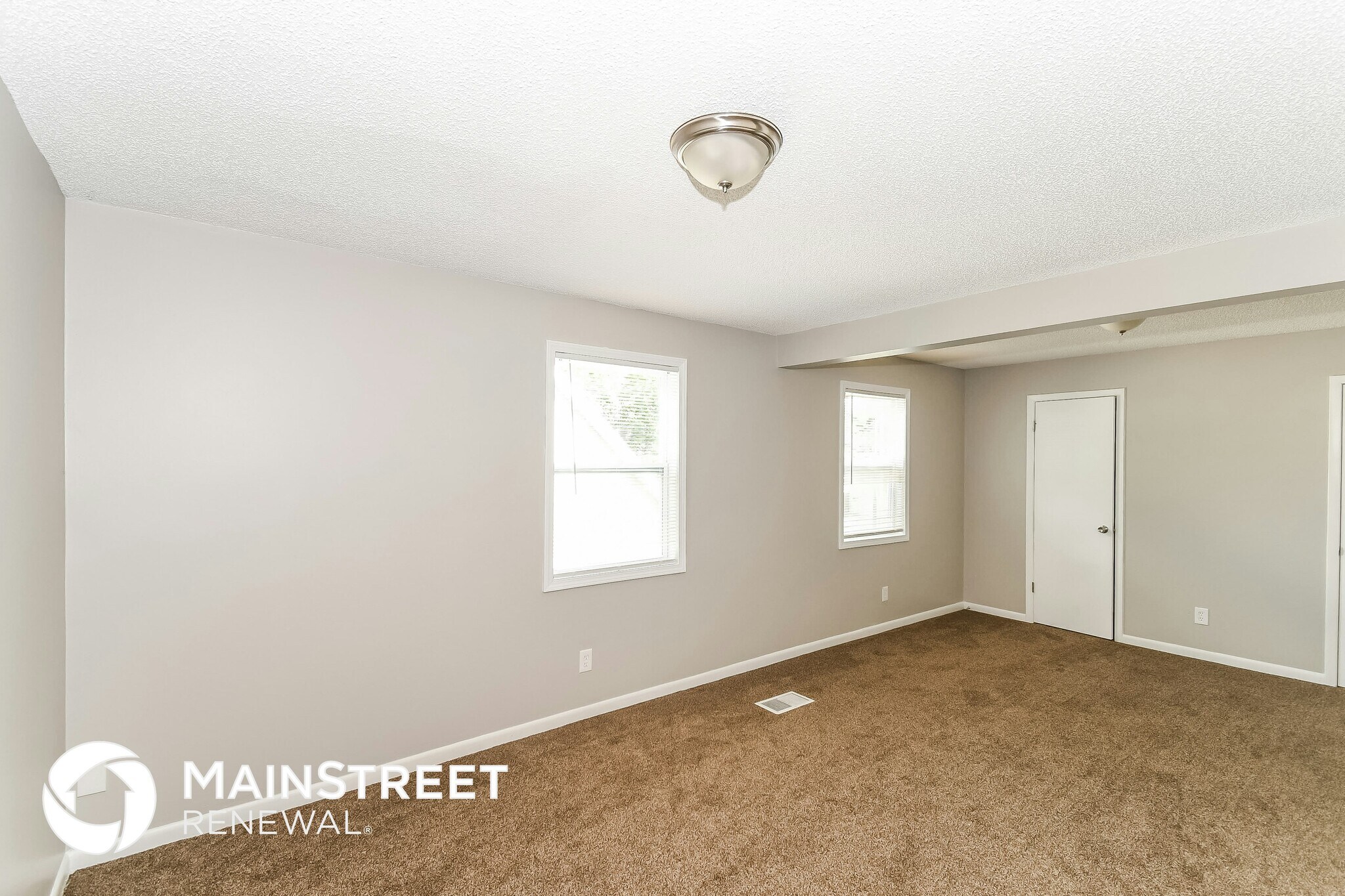 Building Photo - 4650 Buxton St