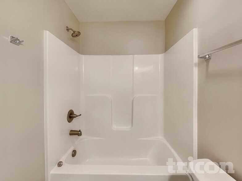 Building Photo - 150 McKinnon Ave NE