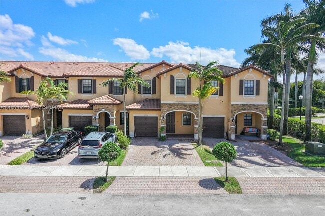 Building Photo - 3728 NE 3rd Ct