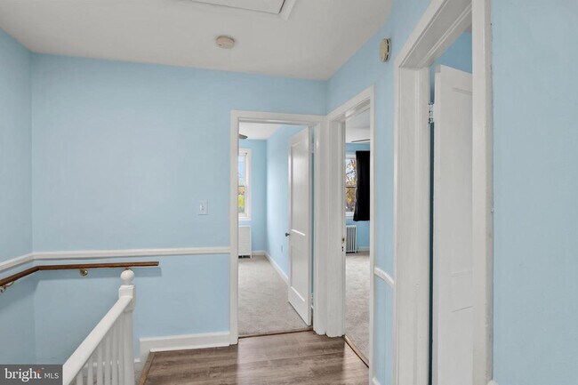 Building Photo - 2061 E Belvedere Ave