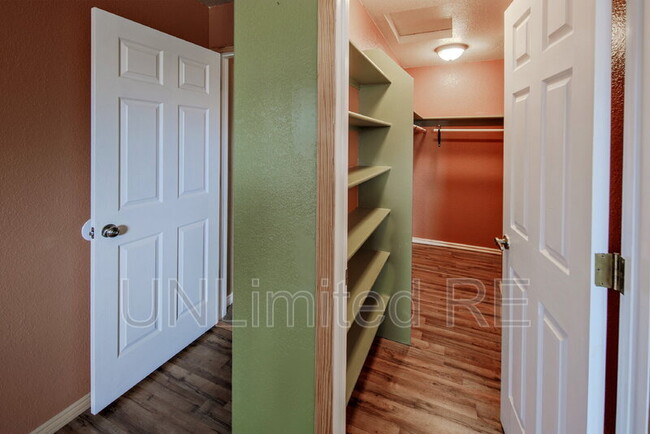 Building Photo - 2068 Palo Verde Blvd S
