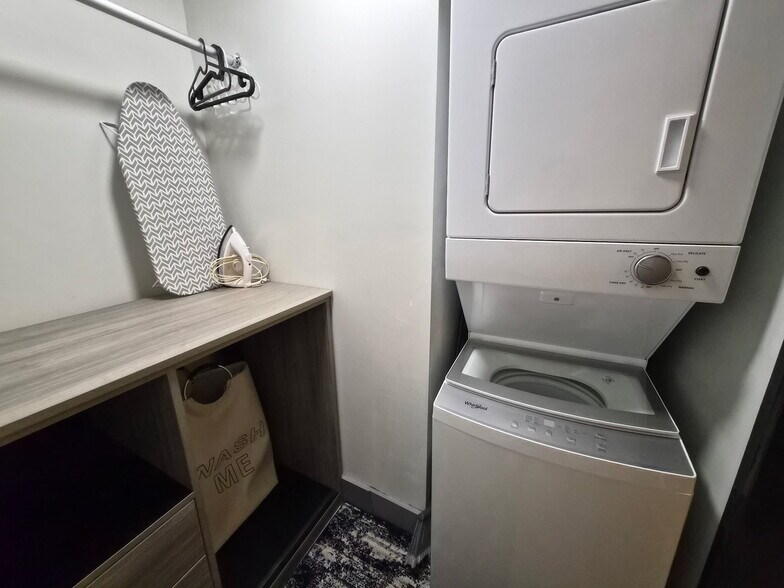 Washer & Dryer - 1513 Truman Rd