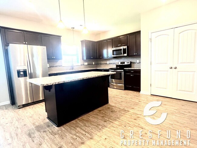 Building Photo - 3024 Helmsman Dr