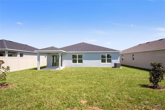 Building Photo - 608 Royal Palm Dr